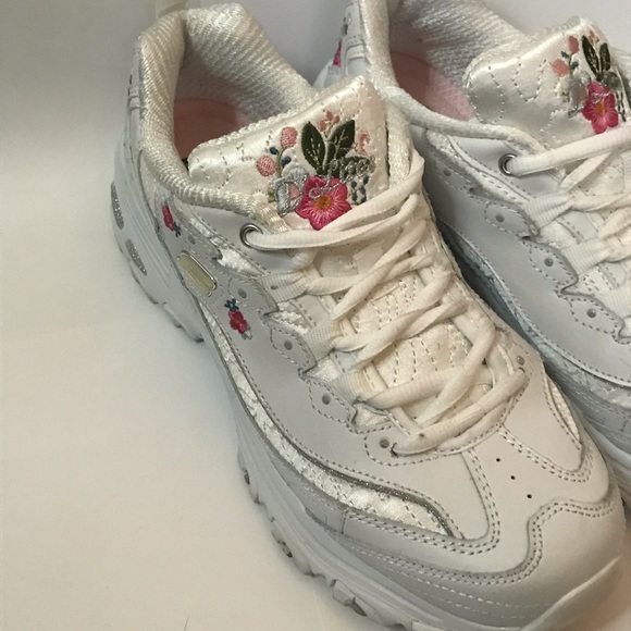 Skechers Shoes - Skechers D’Lites Blossoms